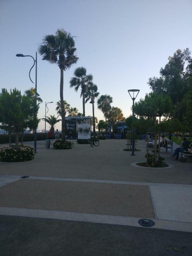 Hawaii Royal Gardens 2 Apartment Limassol Bagian luar foto